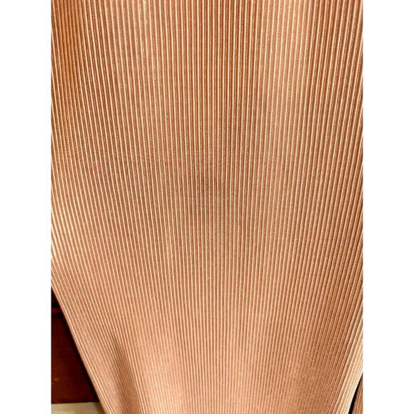 RO & DE Silk pleated Gold Pants - Picture 8 of 8